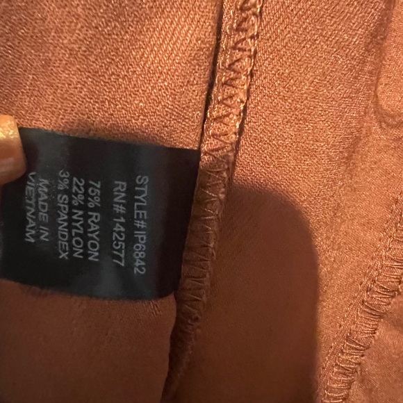 Women’s pant jumpsuit - Picture 8 of 9